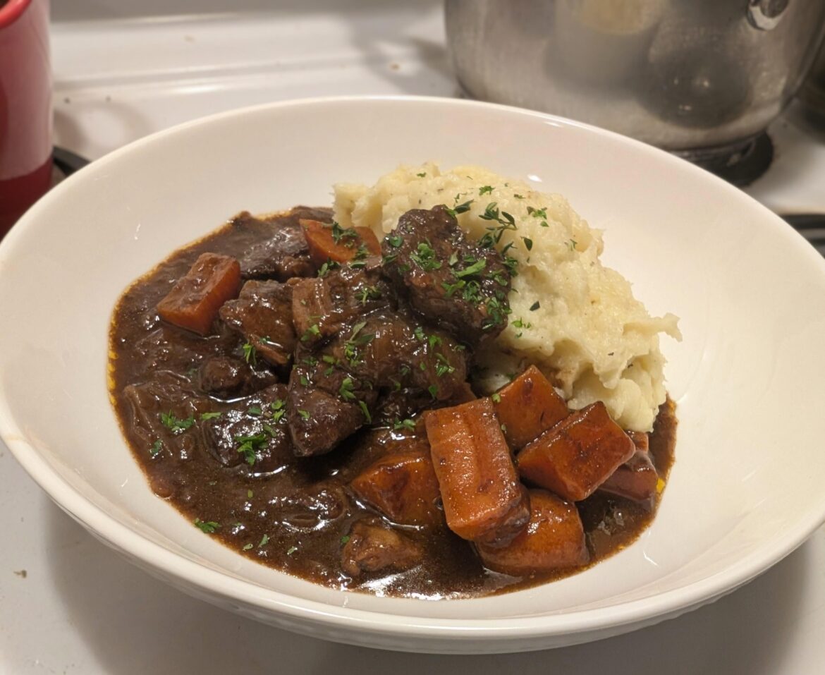 Guinness Beef stew w/ Roasted garlic mash