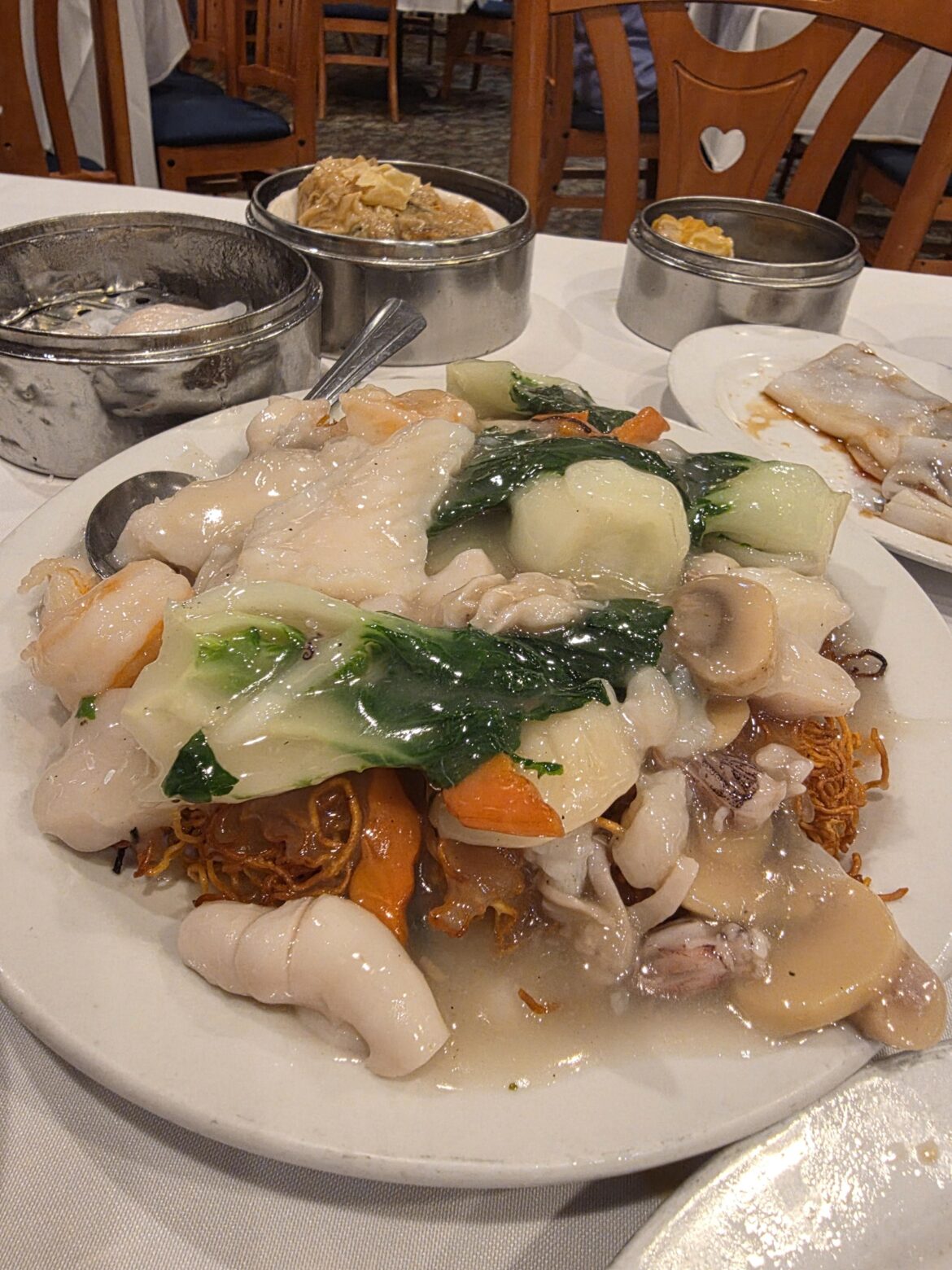 Crispy noodle chow mein with seafood - Golden Dragon, Chinatown
