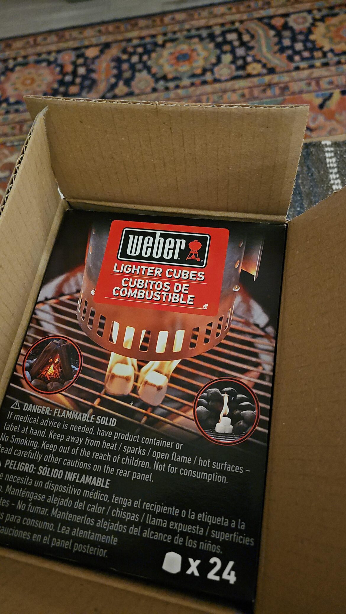 Weber cube plug