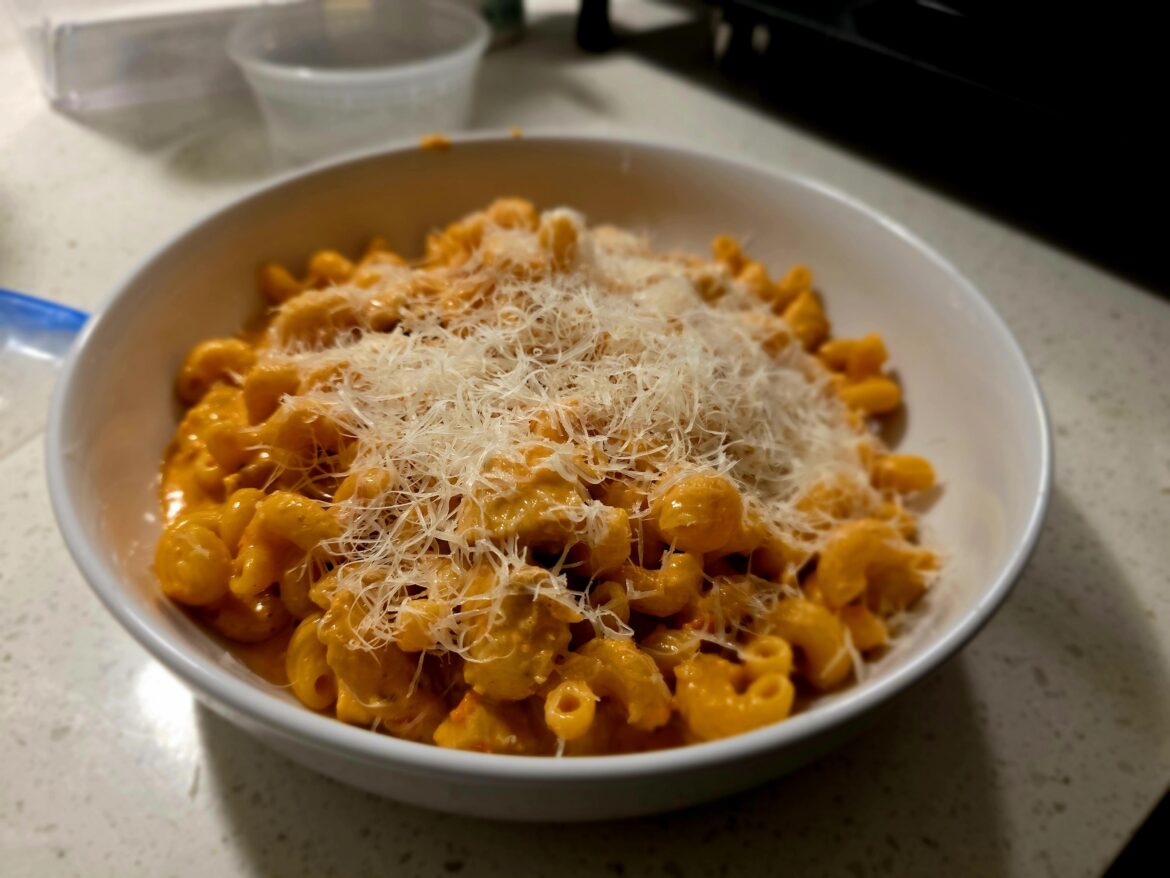 Chicken and vodka sauce cavatappi, winging it for the moment