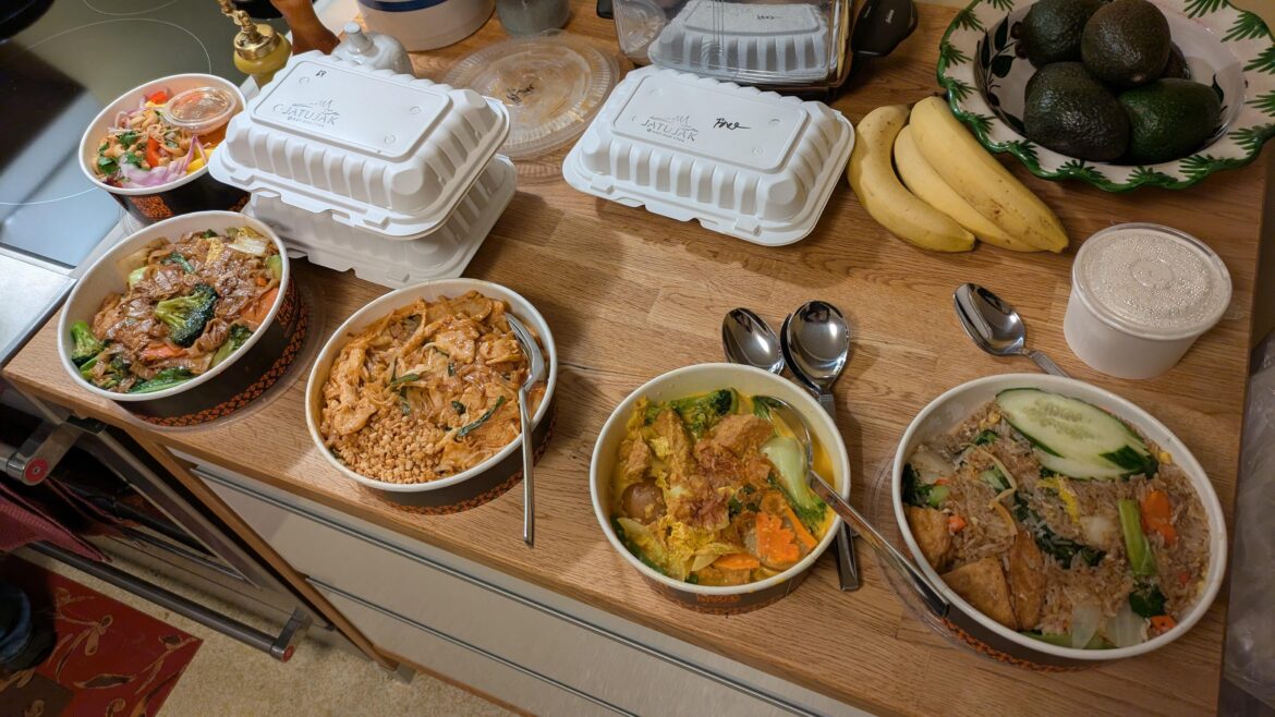 Beautiful family dinner from Jatujak (Victoria Park)