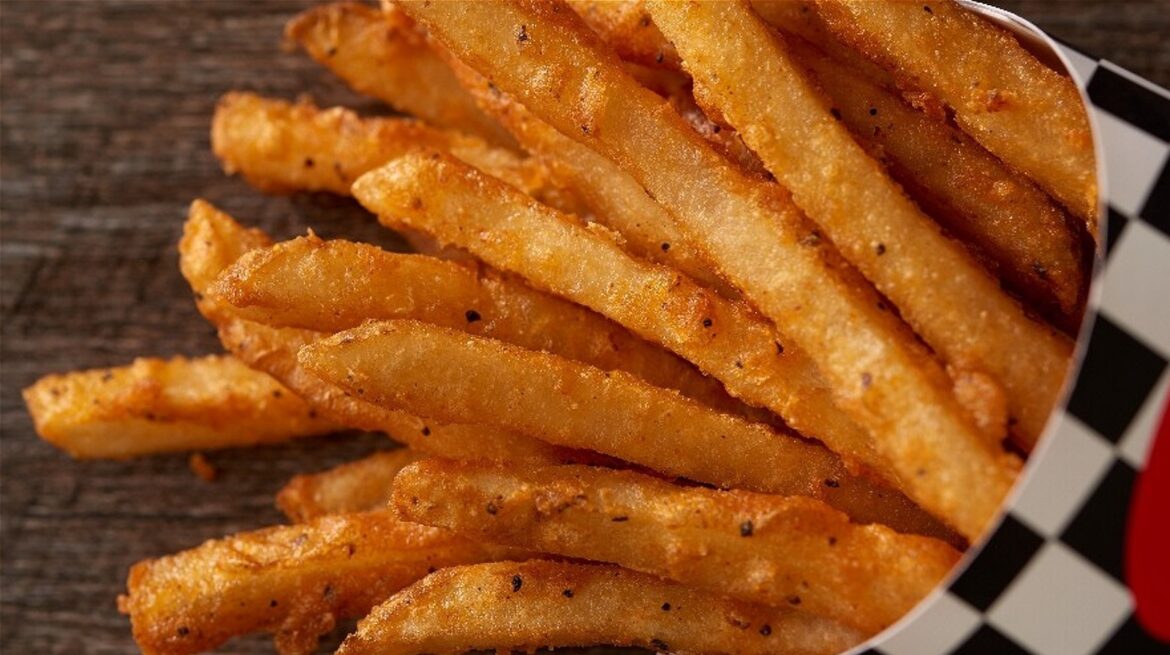 The Fast Food Joints That Secretly Have Non-Vegan French Fries
