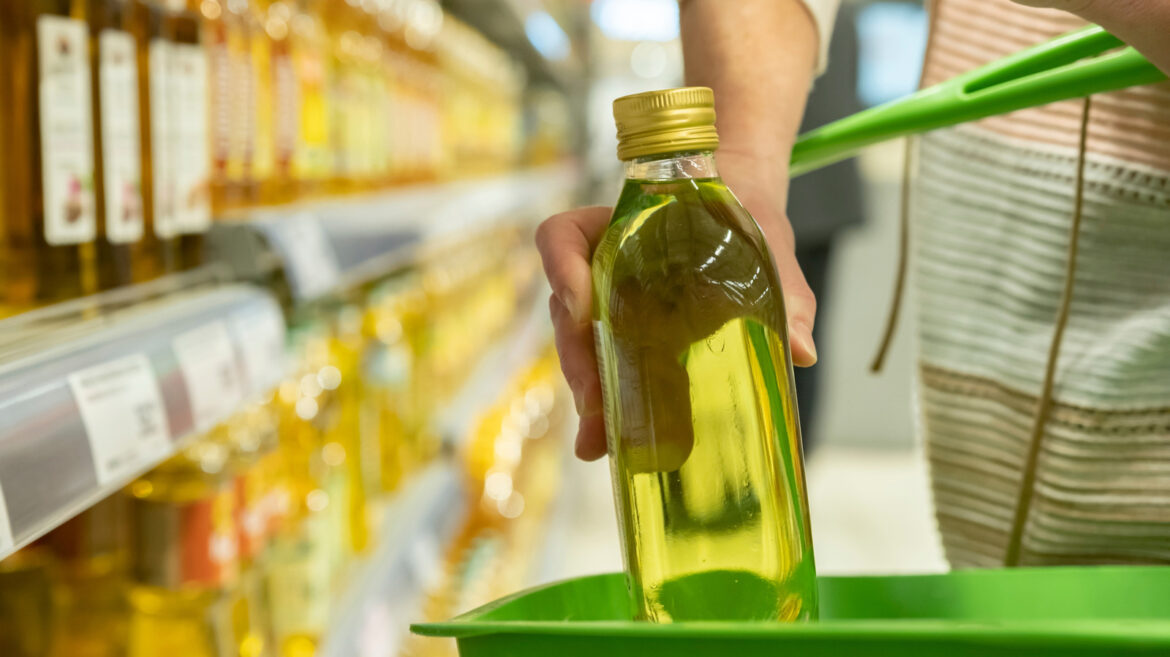 Why Trader Joe's Has The Best Store-Brand Olive Oil