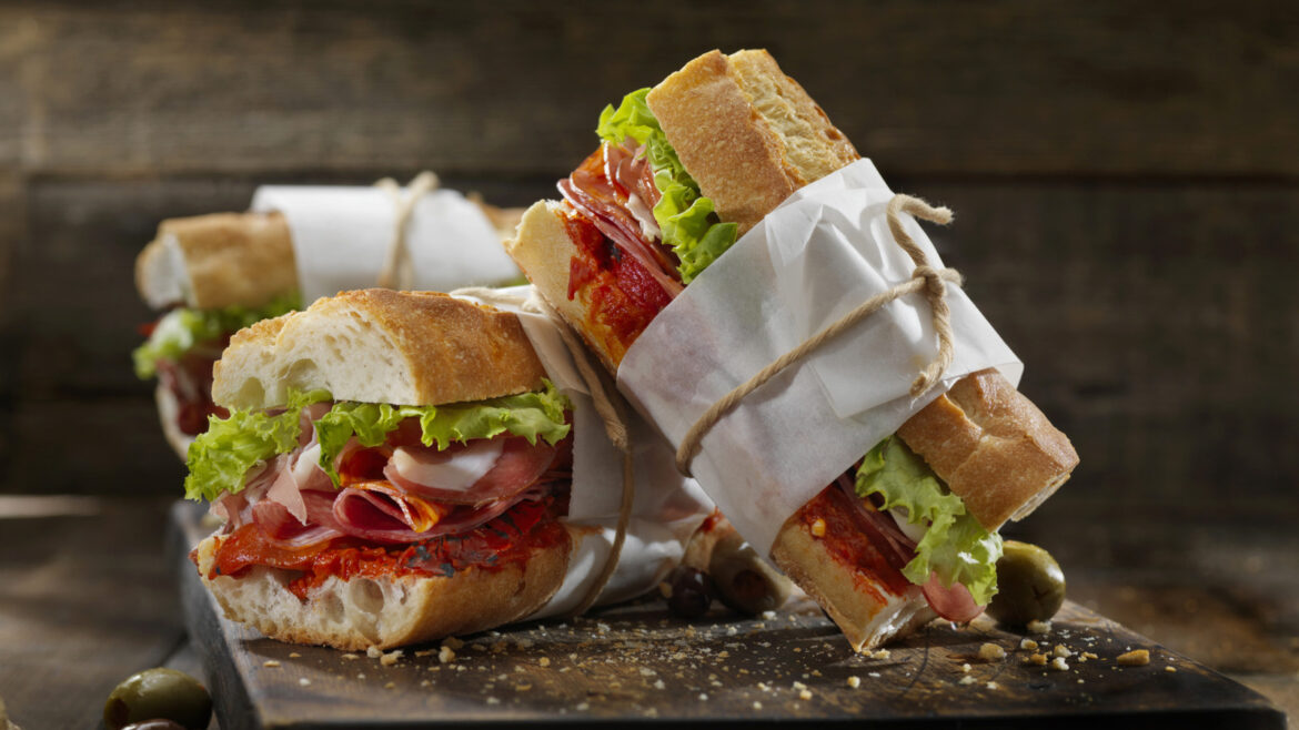 Where To Find The 14 Best Italian Subs In The US, According To Reviews
