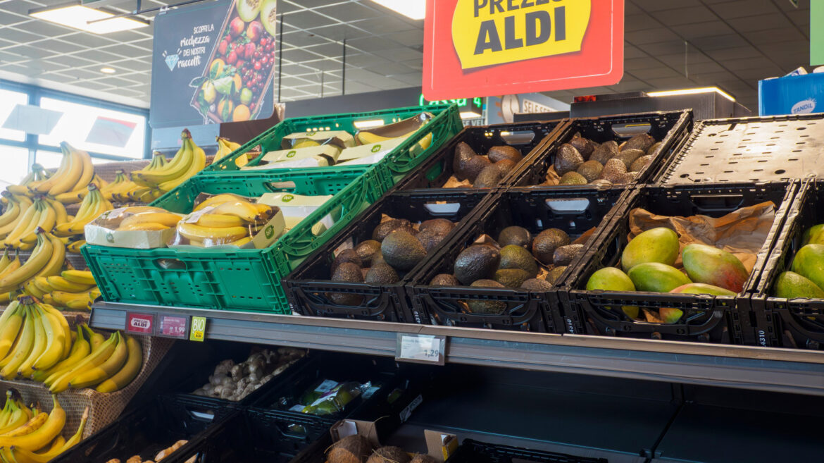 This Aldi Salad Has A Cult Following — And It's Only $6