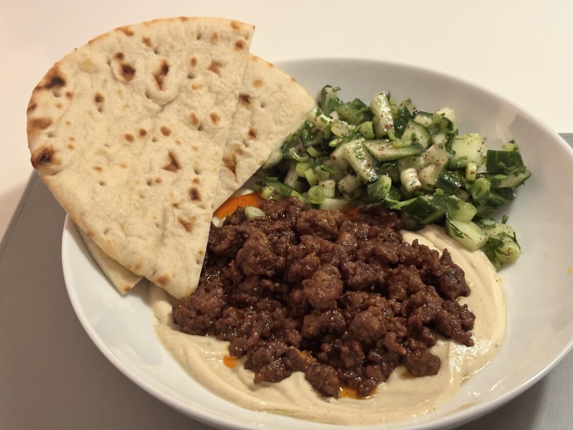 Spiced lamb mince, hummus and cucumber salad