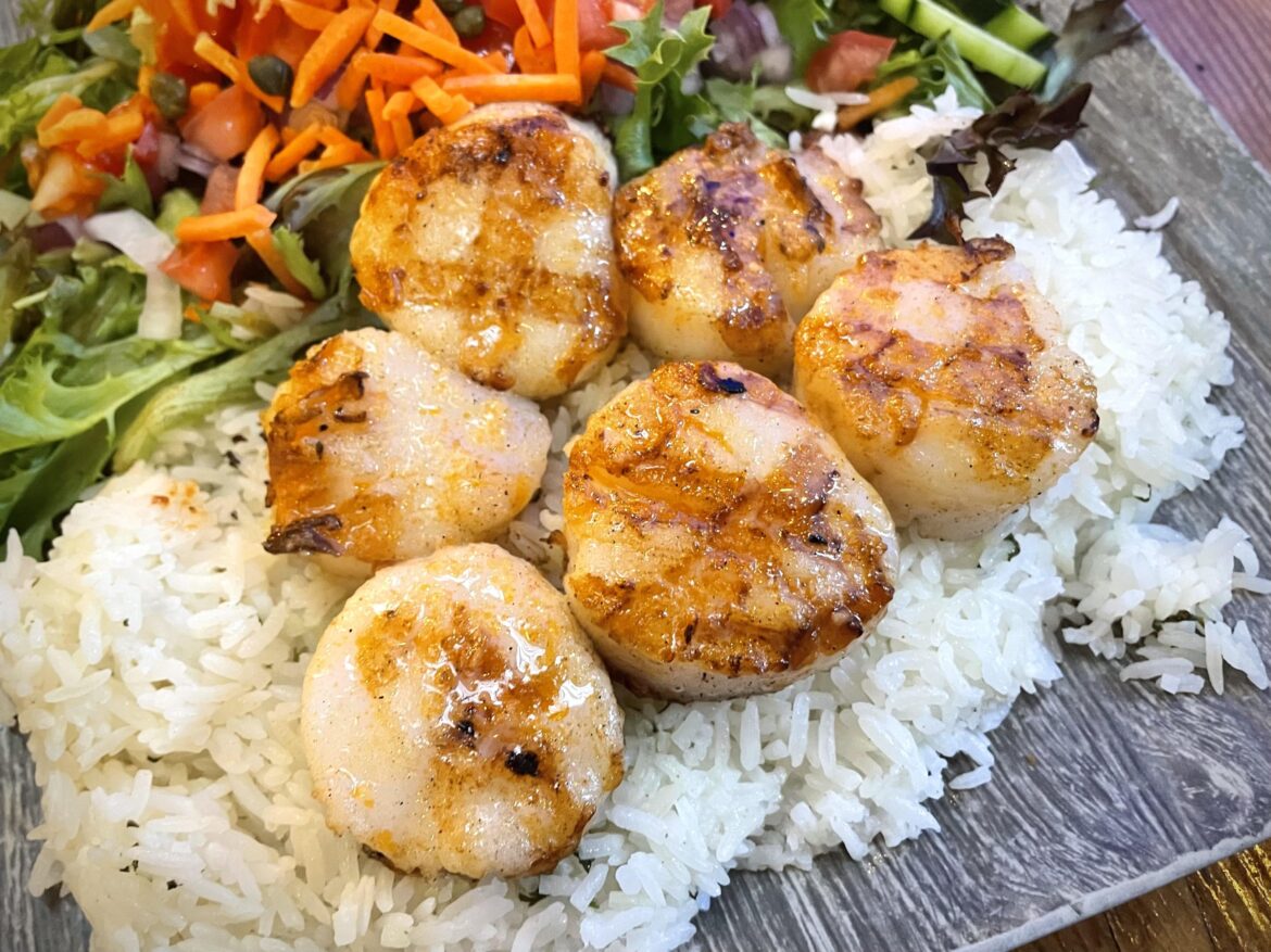 Grilled scallops