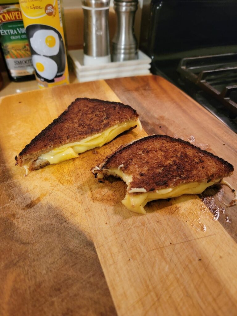 gouda on daves killer whole grain bread