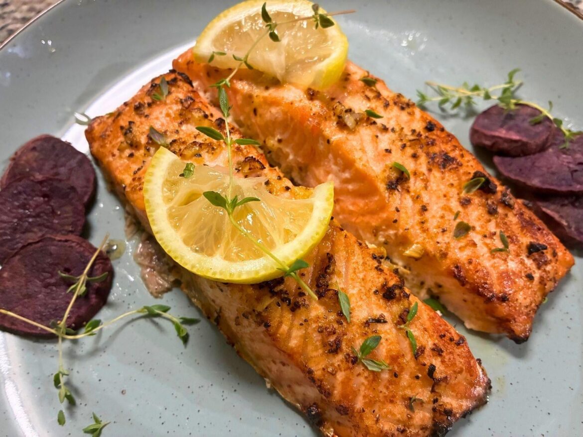 Lemon and Garlic Butter Air-Fried Salmon
