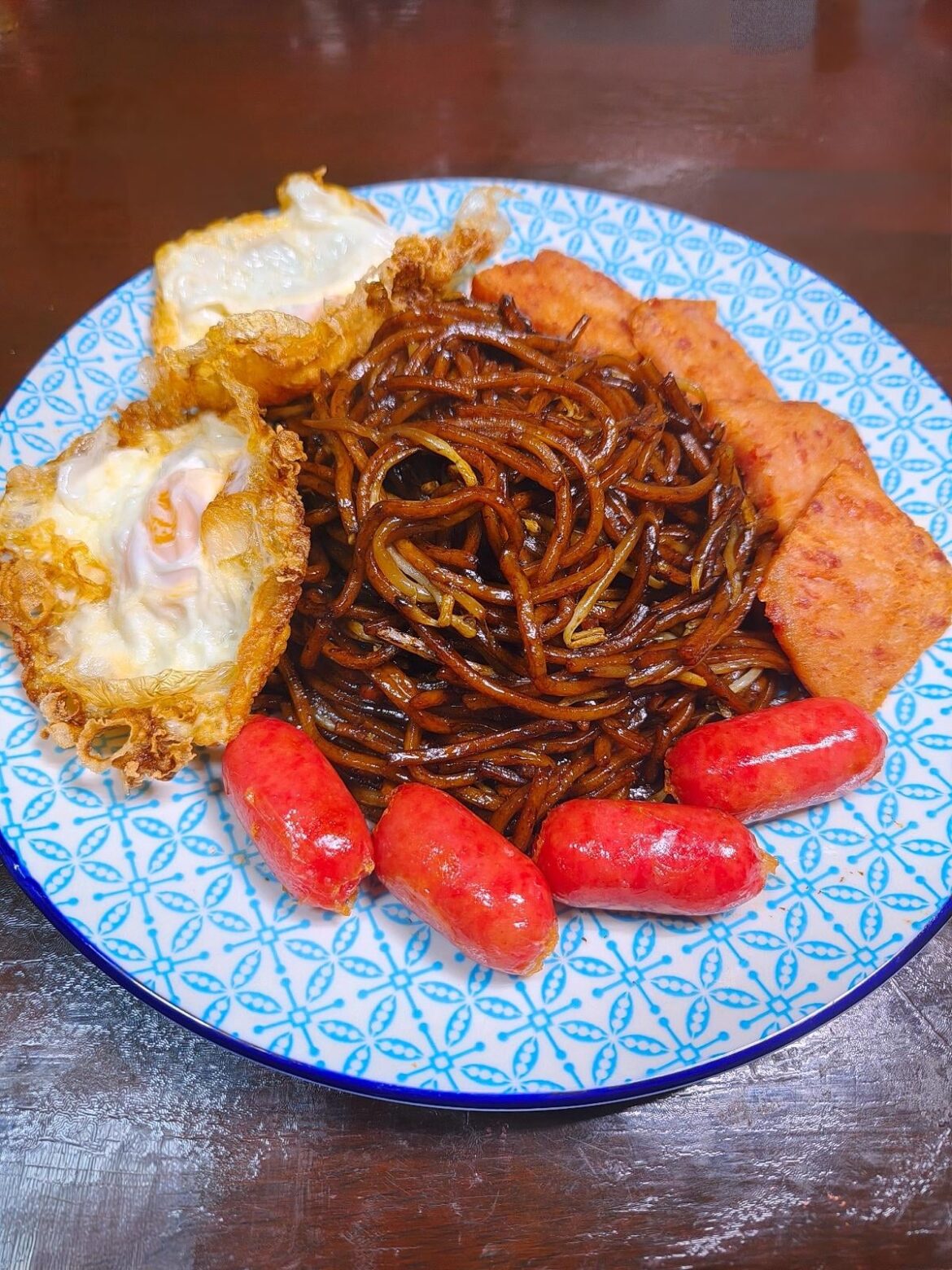 We Asians love our runny eggs with crispy edges the most 🤤❤️