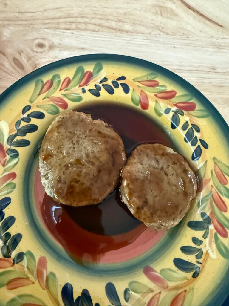 Sardine patties with coca-cola gravy