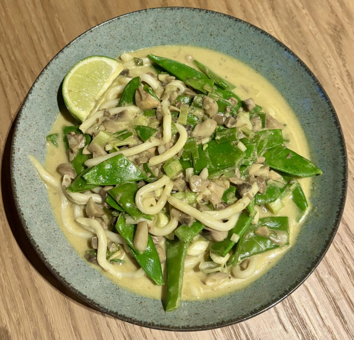 Green curry noodles
