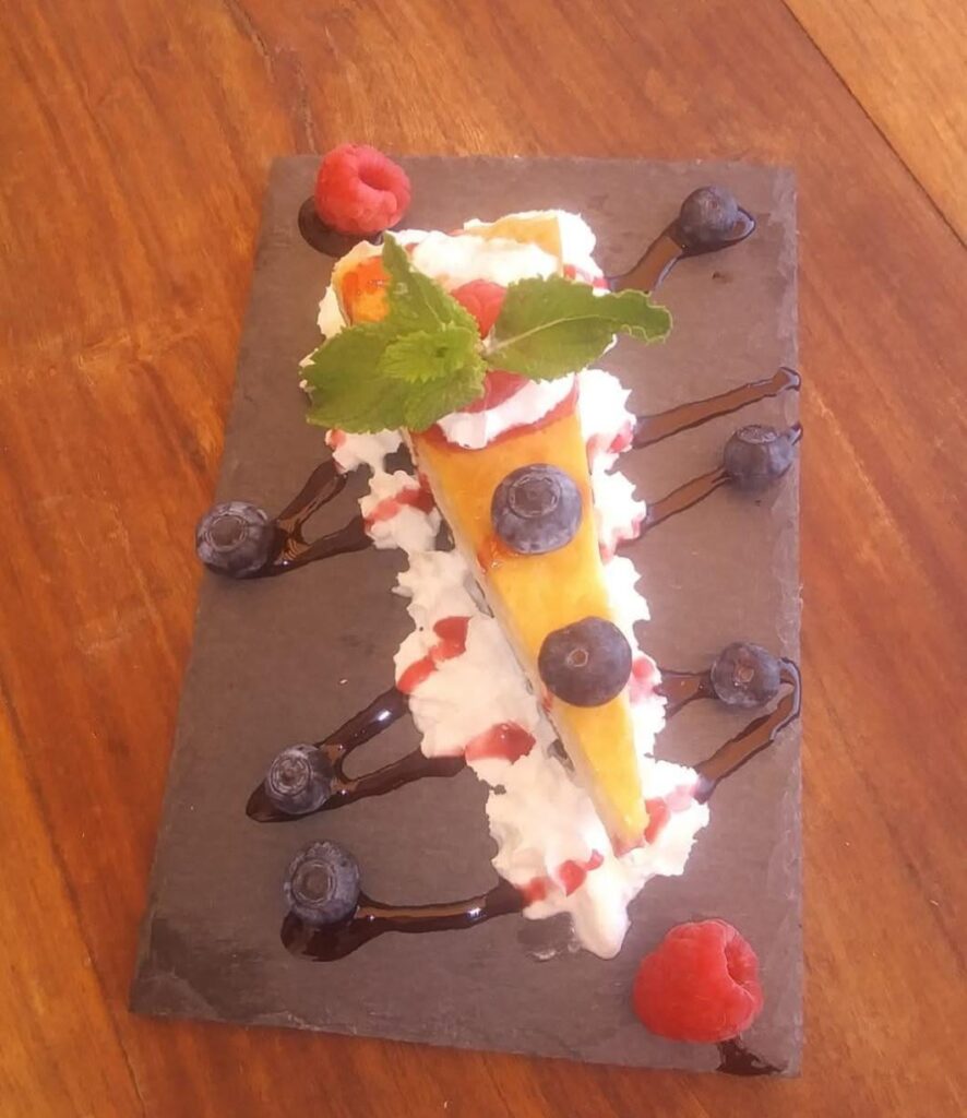 Vanilla baked cheesecake