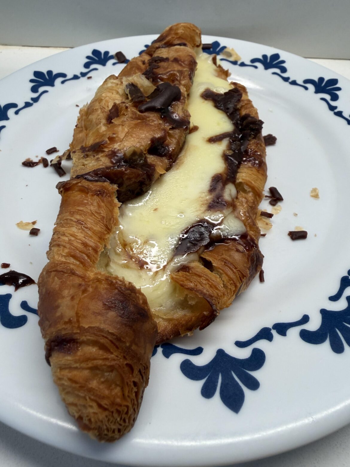 Pain au chocolat Cheddar Gruyere