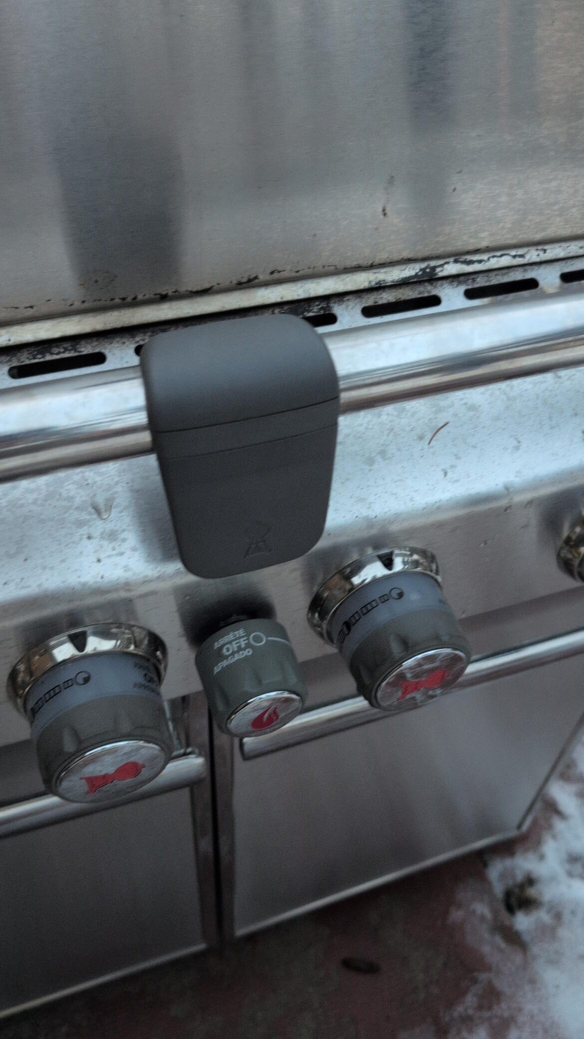 Weber 7516 - Battery replacement?