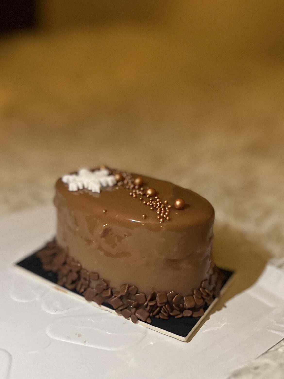 [Chocolate mousse cake]