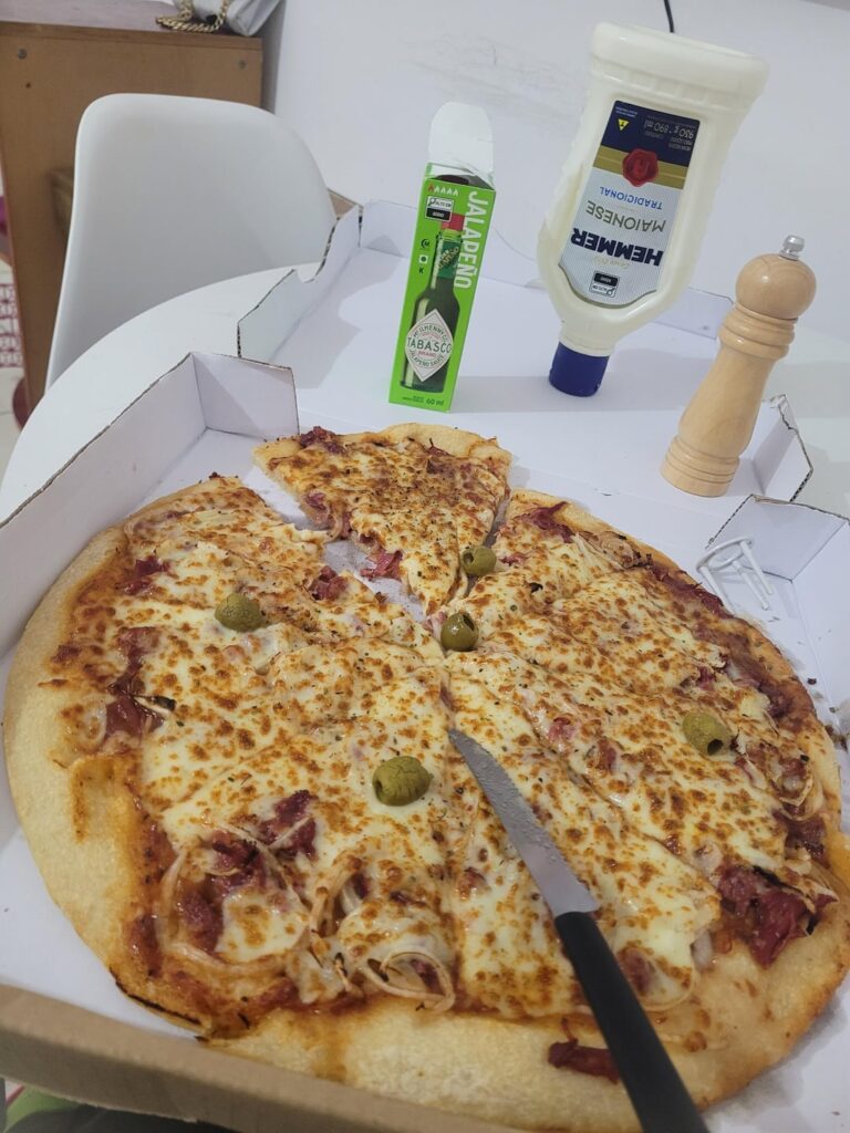 Theres no filling in my pizza