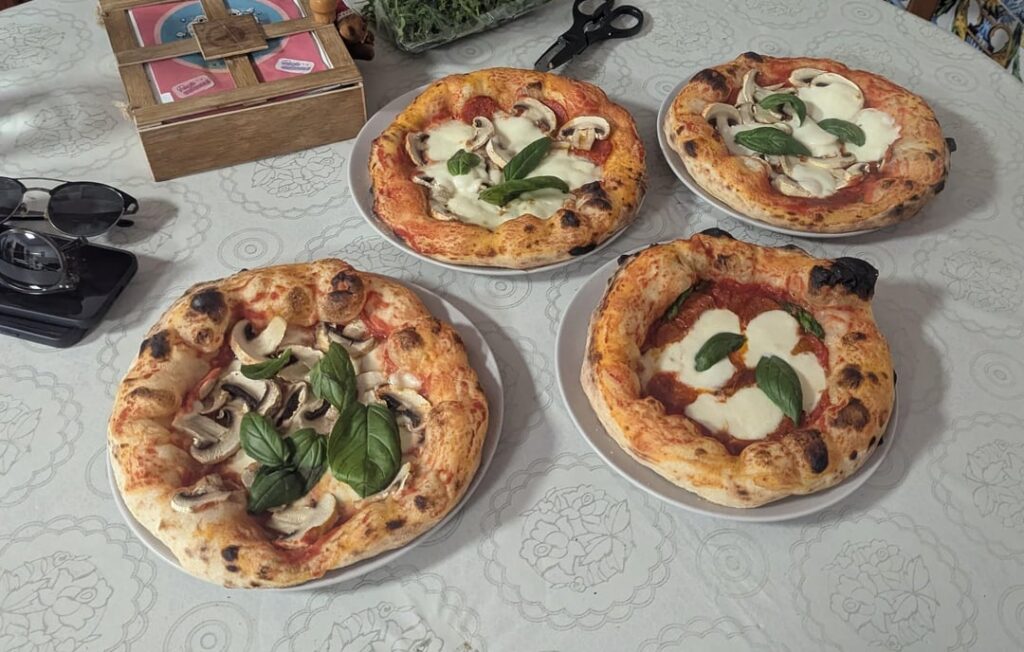 Contemporary Pizza Nuvola Super