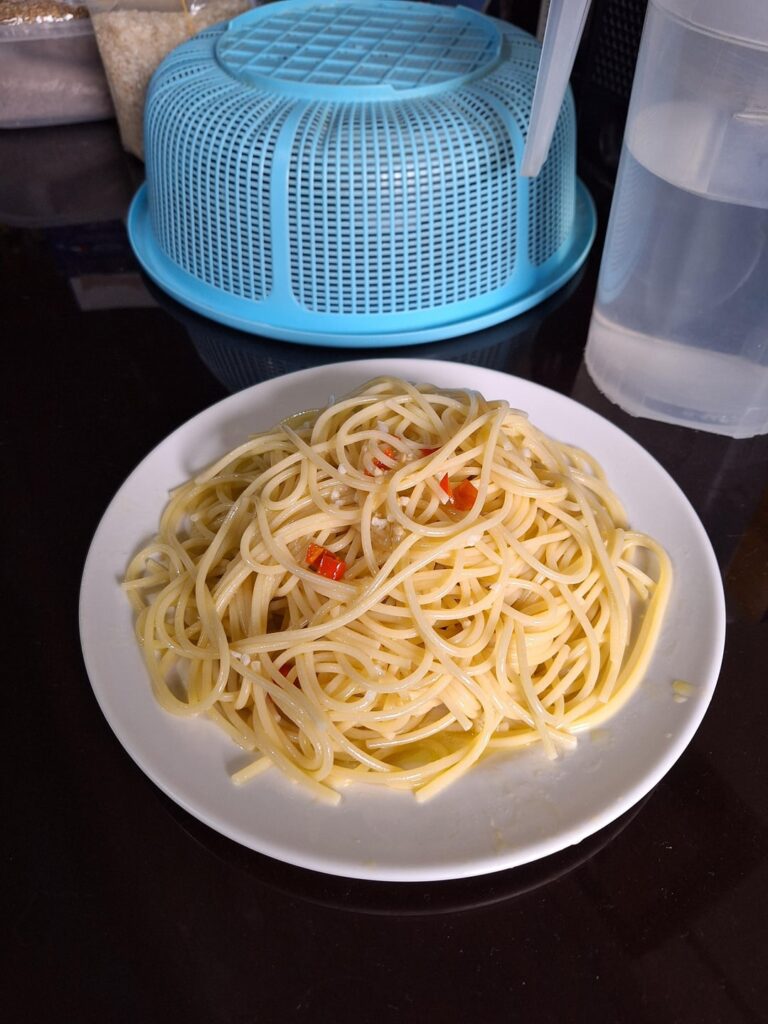 Spaghetti aglio, olio e peperoncino