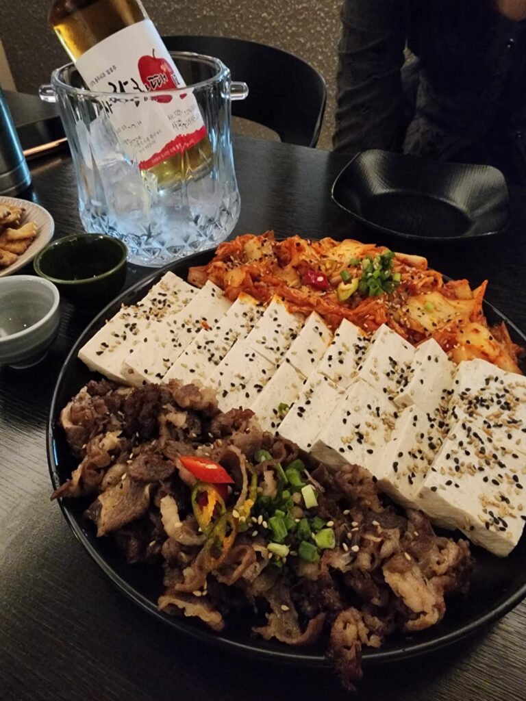 As a Korean, I will introduce the foods I like.