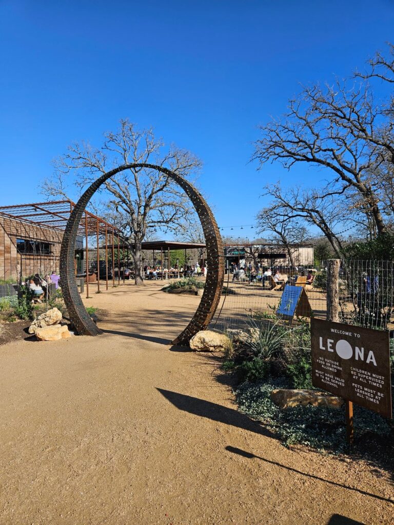 Leona Botanical Cafe