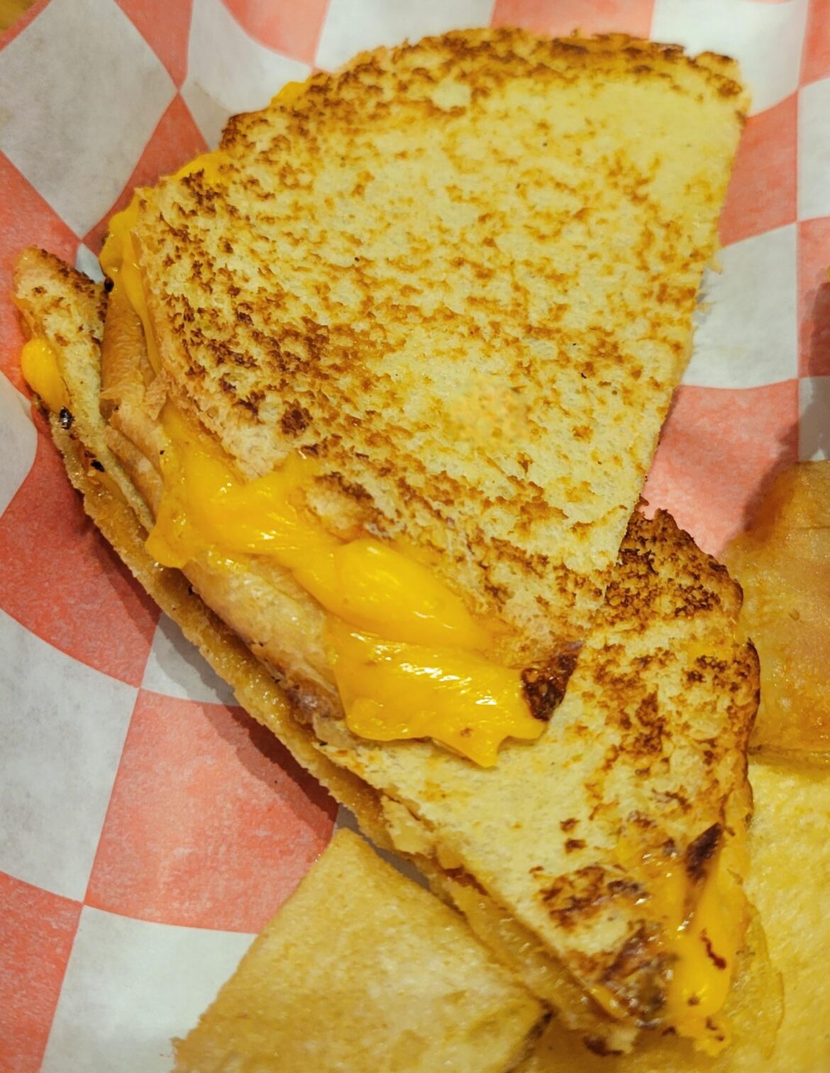 Grilled cheese on potato bread. Served with potato chips.