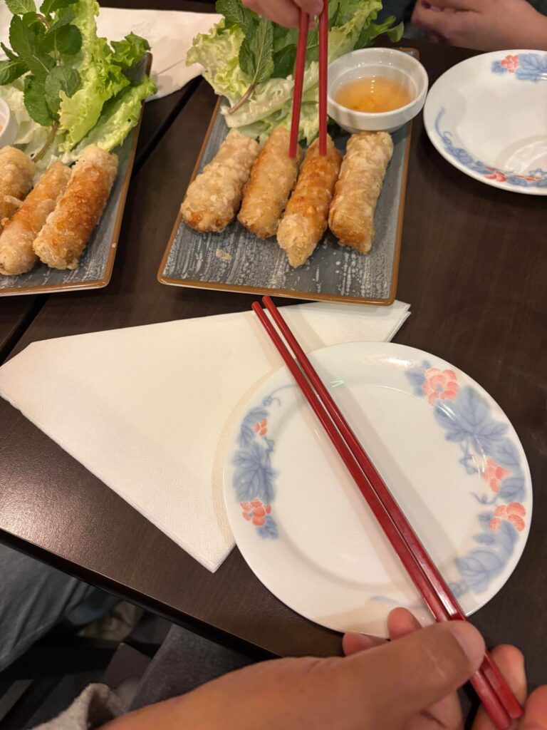 Calories in one of these Vietnamese chicken spring rolls ?