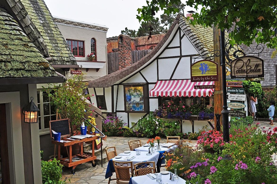 8 Romantic Small Towns In California For A 3-Day Weekend