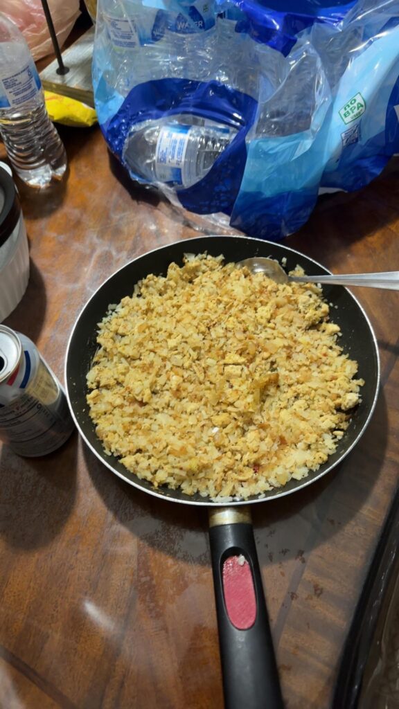 Cauliflower rice chicken hi