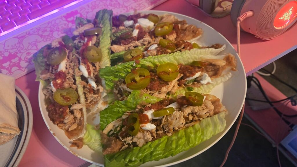 Lettuce tacos with rotisserie chicken 😋 + Burrito