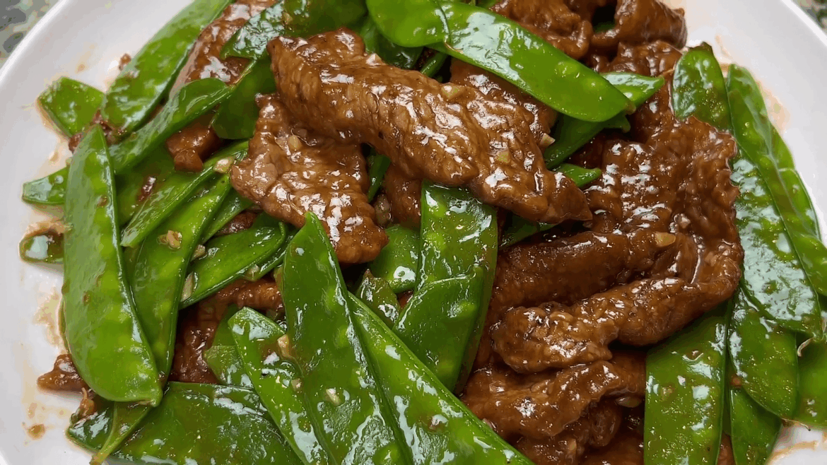 Beef And Snow Pea Stir Fry 🥢🥩🫛