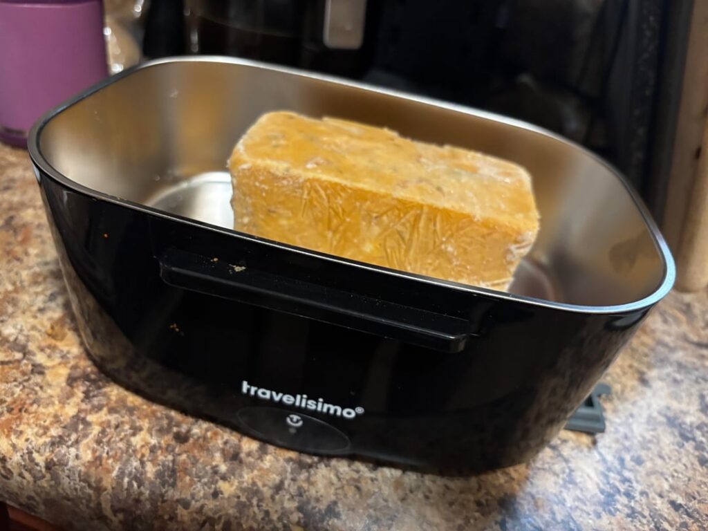 Frozen ‘souper vibes’ fit in an electric lunchbox