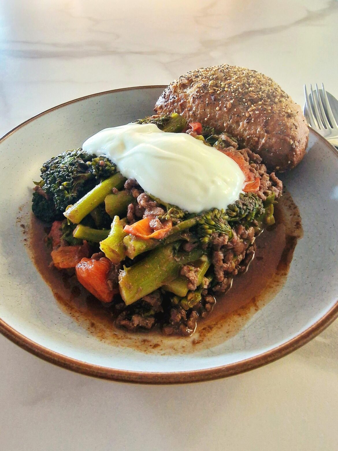 Very satisfying lunch ~510kcal 41g C/ 13g F/ 54g P