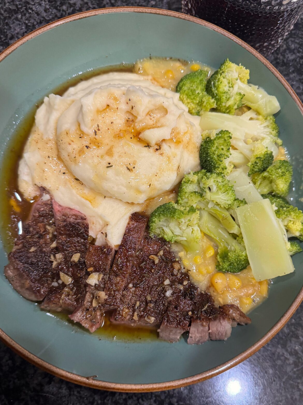 Mash potatoes & broccoli w creamy corn and T-bone steak 😋