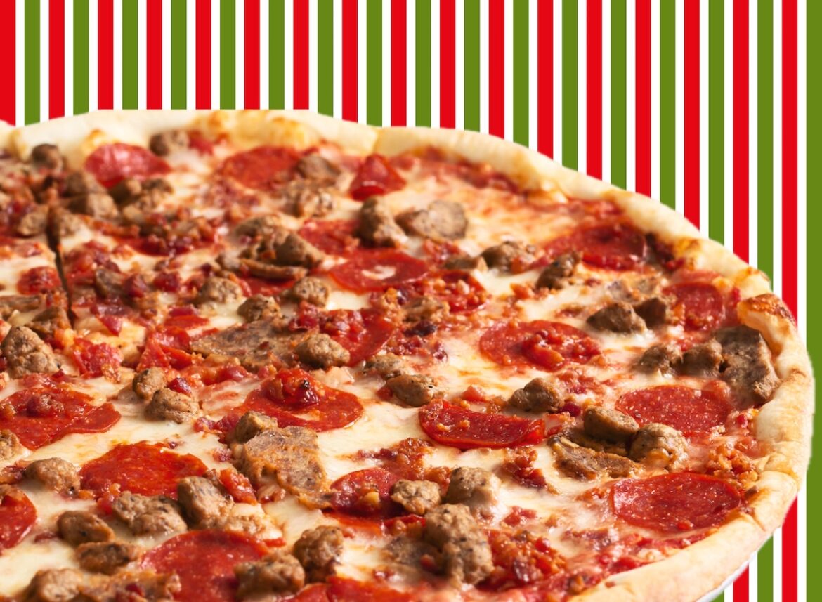 7 Best Meat Lover’s Pizzas at Chain Restaurants, According to Diners 7 Best Meat Lover's Pizzas at Chain Restaurants, According to Diners