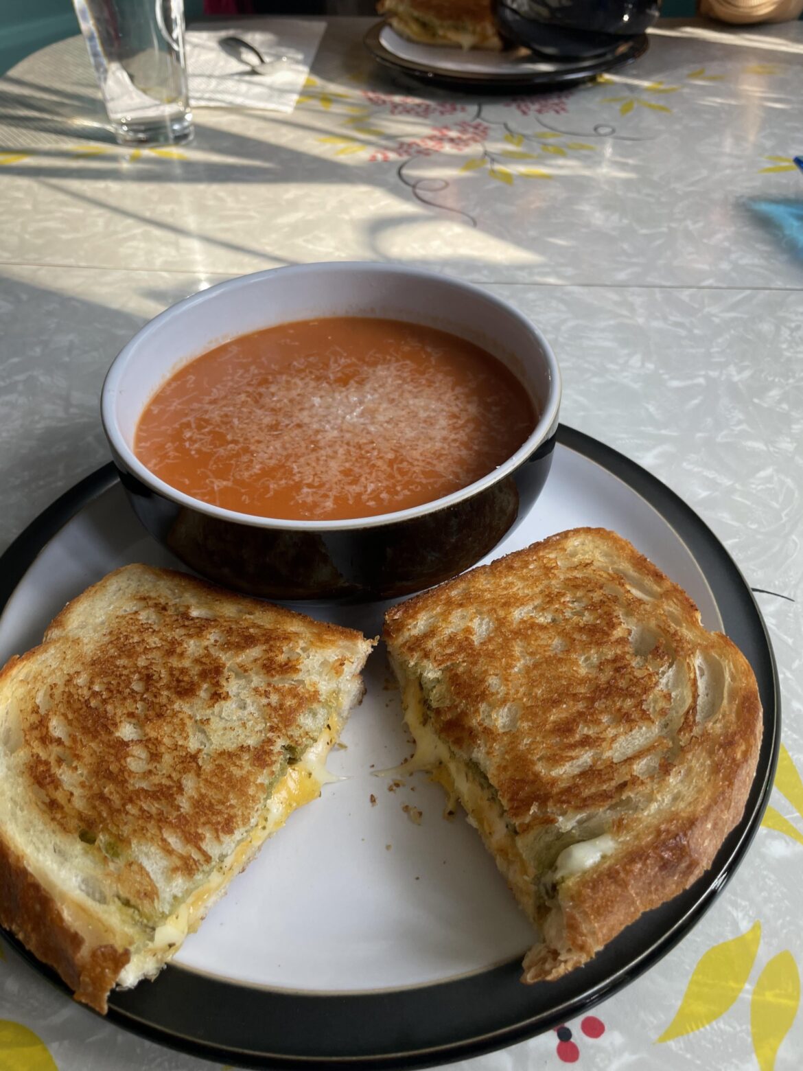 Grilled cheese & tomato soup