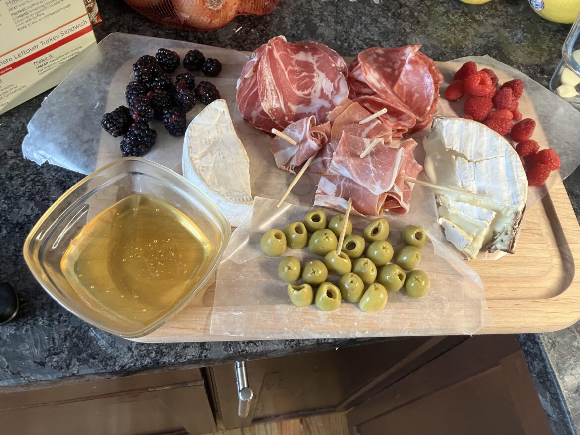 Charcuterie board for thanksgiving with St Albans and Harbison