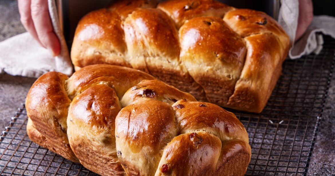 CHRISTOPHER KIMBALL’S MILK STREET TELEVISION: Professional Breads at Home CHRISTOPHER KIMBALL'S MILK STREET TELEVISION: Professional Breads at Home