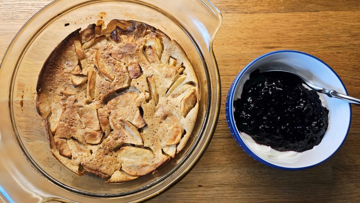 Apple cinnamon dutch baby, blueberry flaxseed jam, skyr