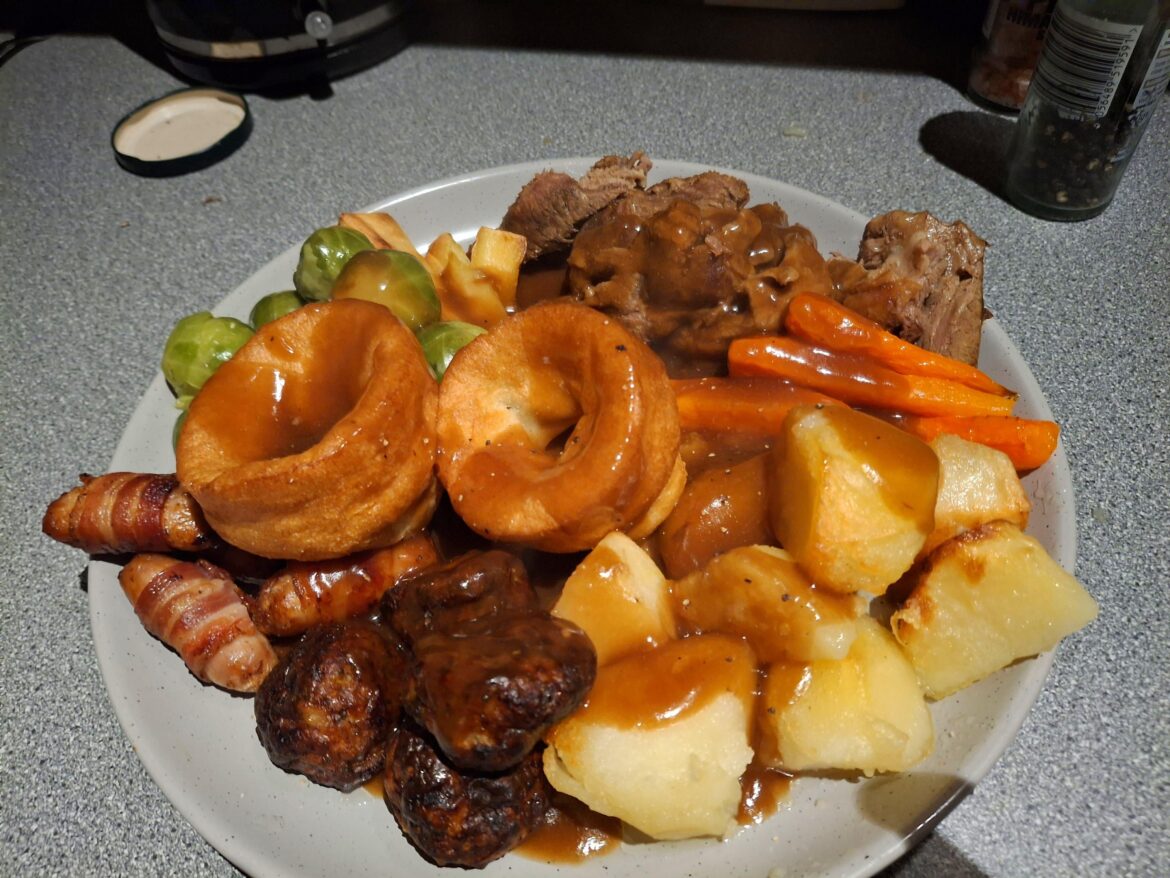 Saturday roast, the potatoes needed a bit longer ! But it was nice