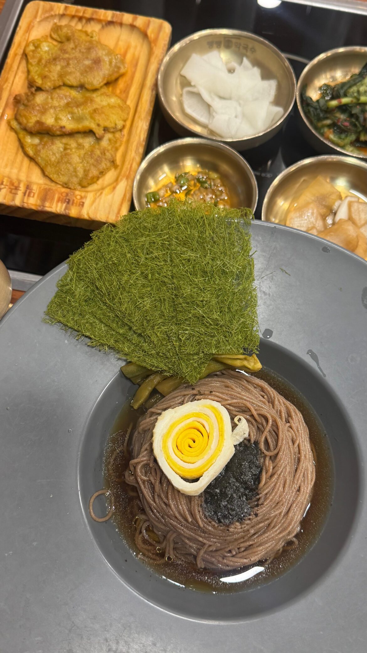 Deulgireum-makguksu (들기름막국수)