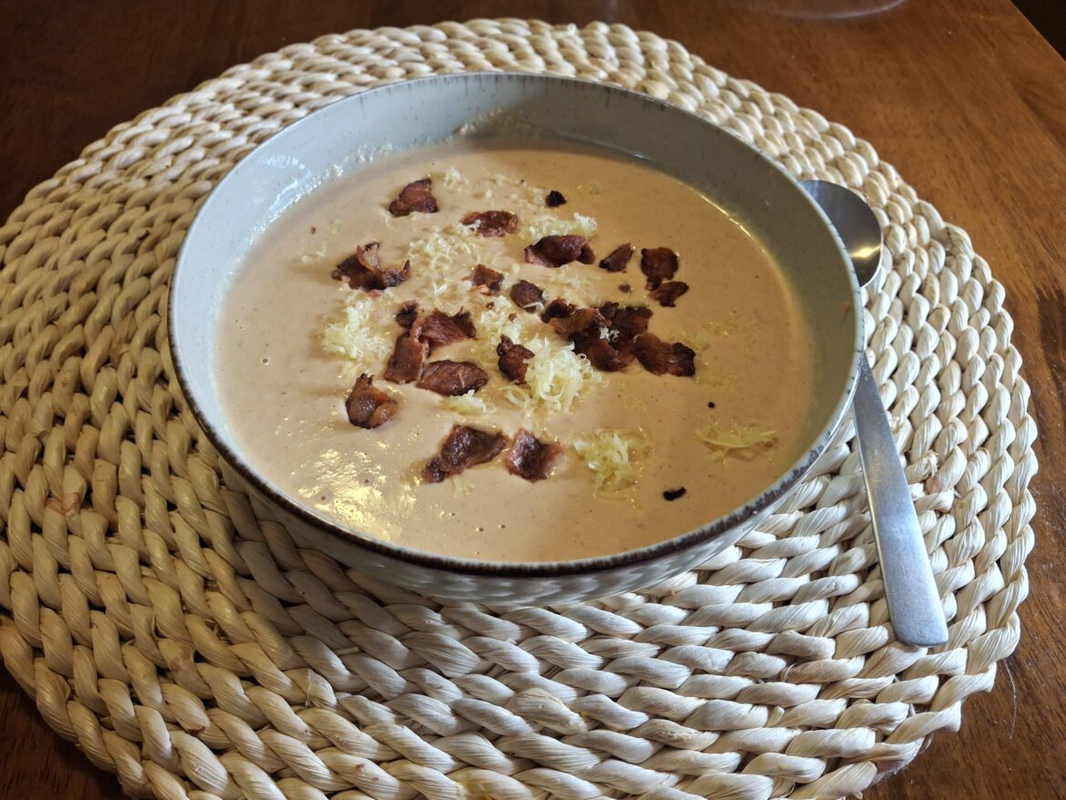 Chicken and bacon soup