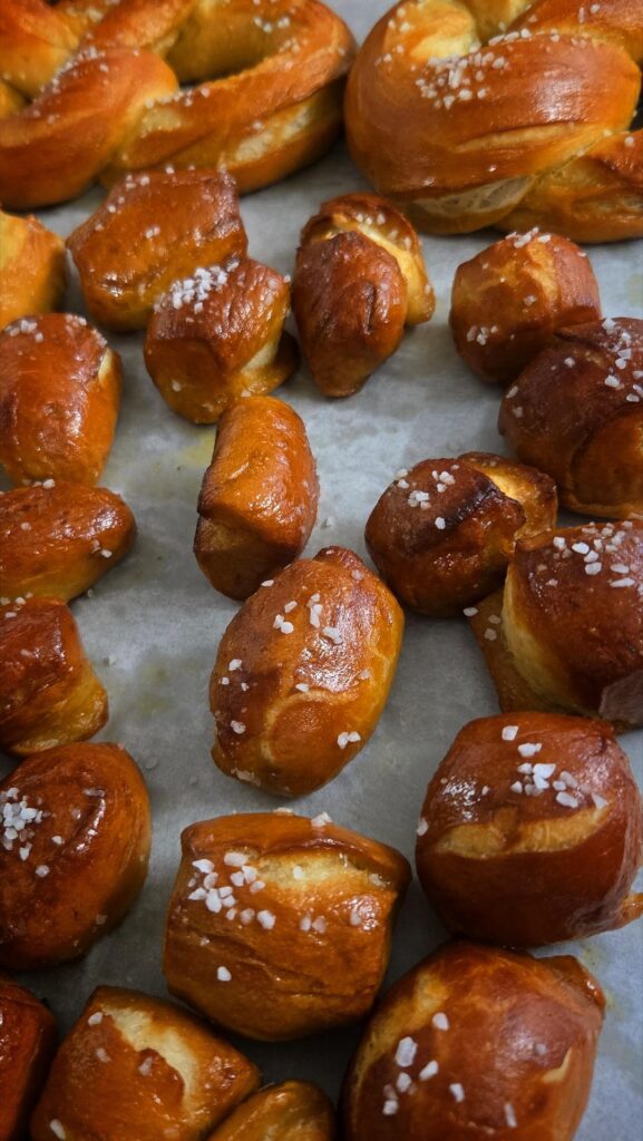 I just can't stop making pretzels lol