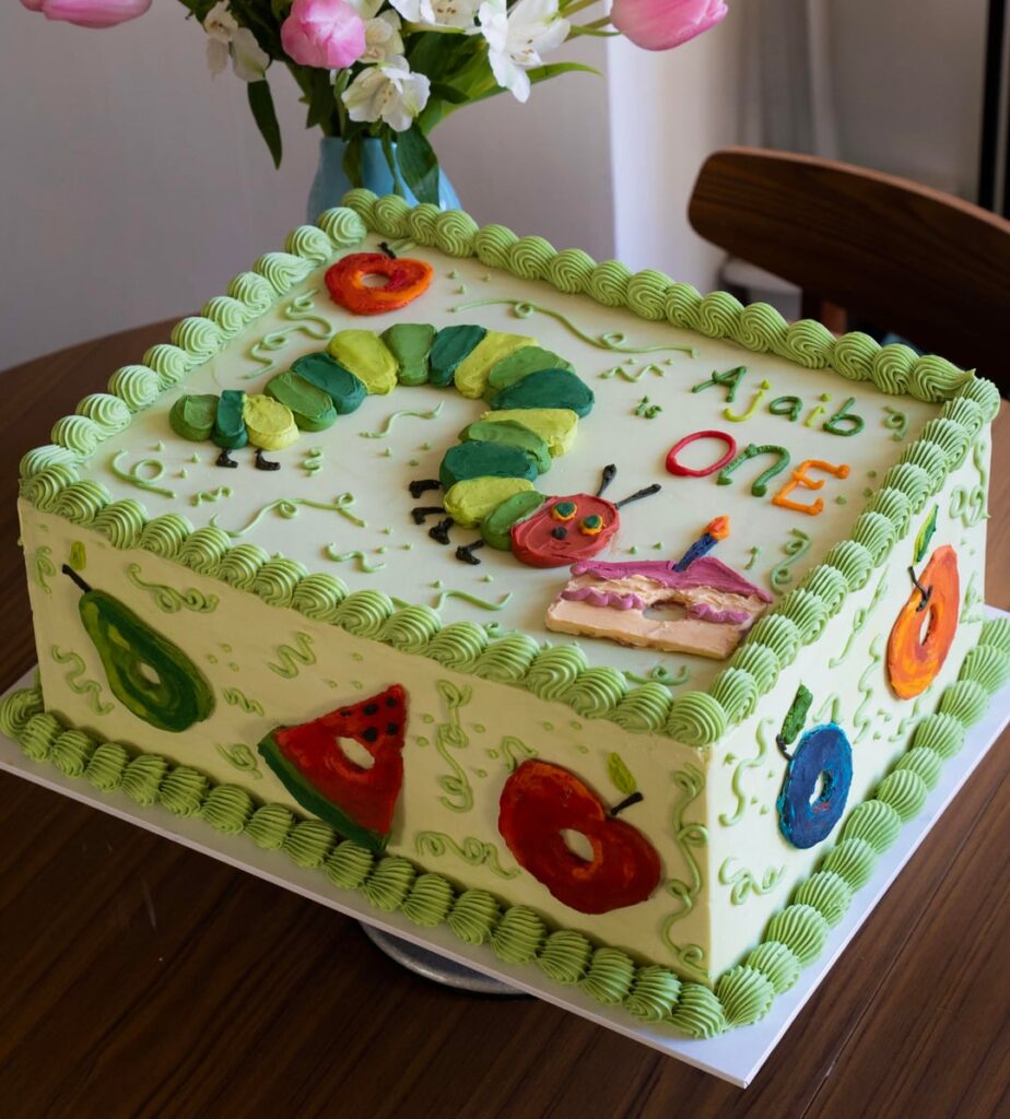 The very hungry caterpillar cake