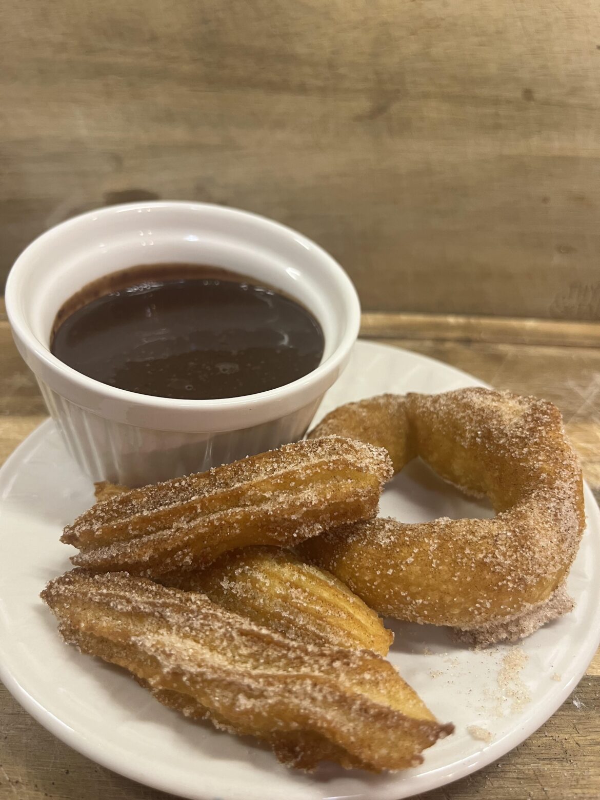 Churros w/ chocolate sauce