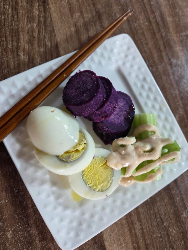Boiled eggs, purple sweet potatoes, and lemon tea for breakfast. Wishing everyone on Reddit good health! 😊