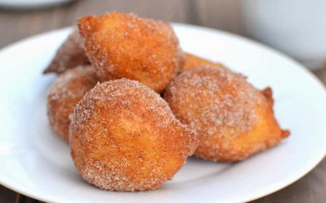 Zeppoles: Italian Doughnuts