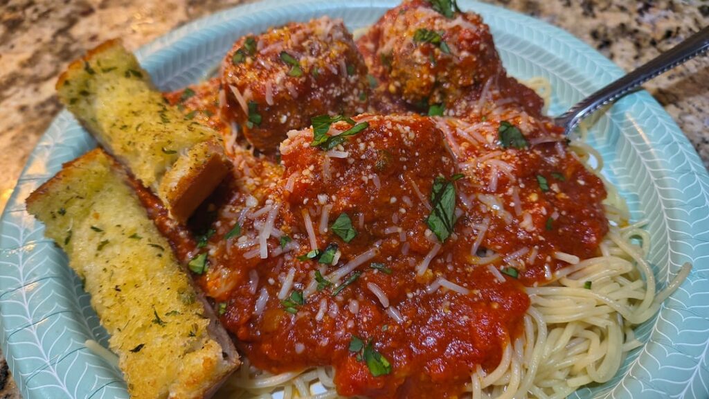 Spaghetti & Meatballs