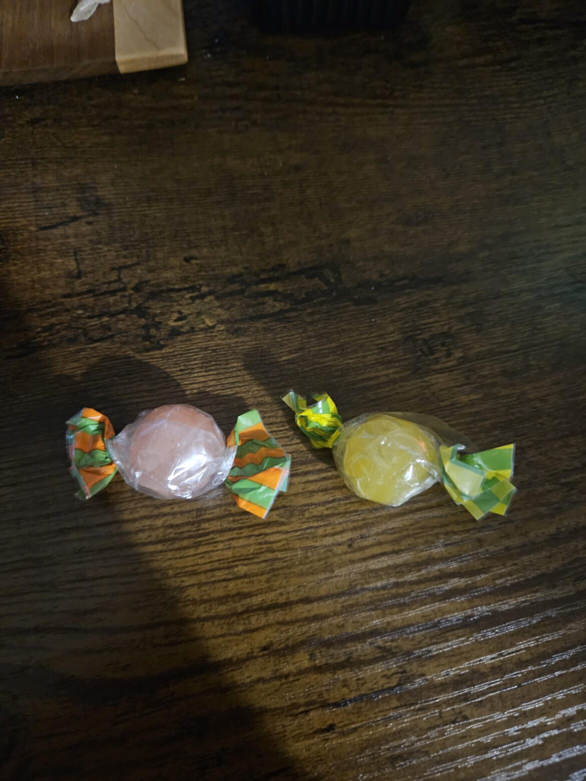 Hello, looking for help identifying this perle di sole copycat candy