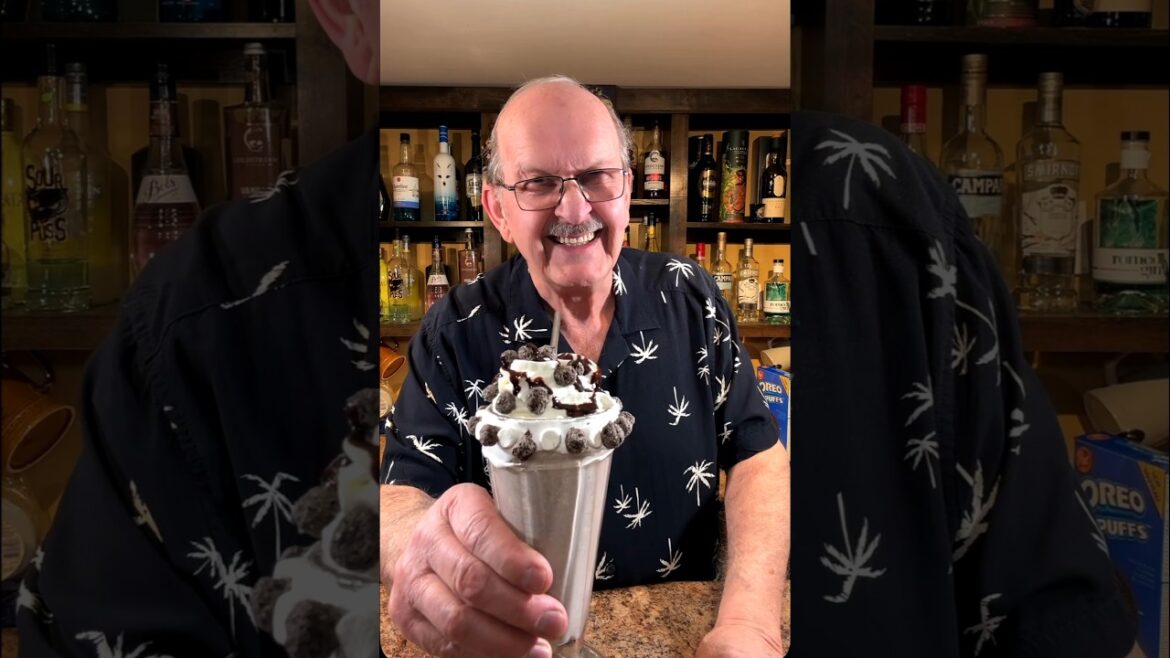 Oreo Puffs Milkshake, Happy Milkshake Monday!